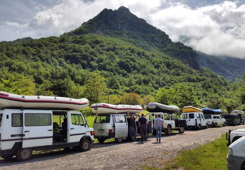 Rafting Camp Modra Rijeka Hotell Scepan-Polje Exteriör bild